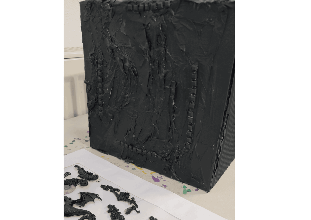 Drachenbuchbox-fertig-zum-verzieren